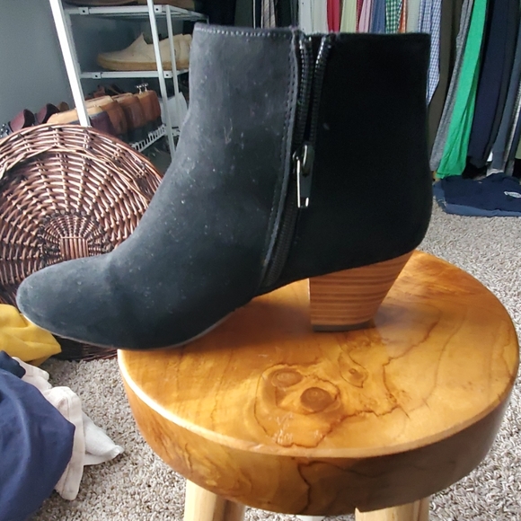 Bootie - Picture 4 of 4